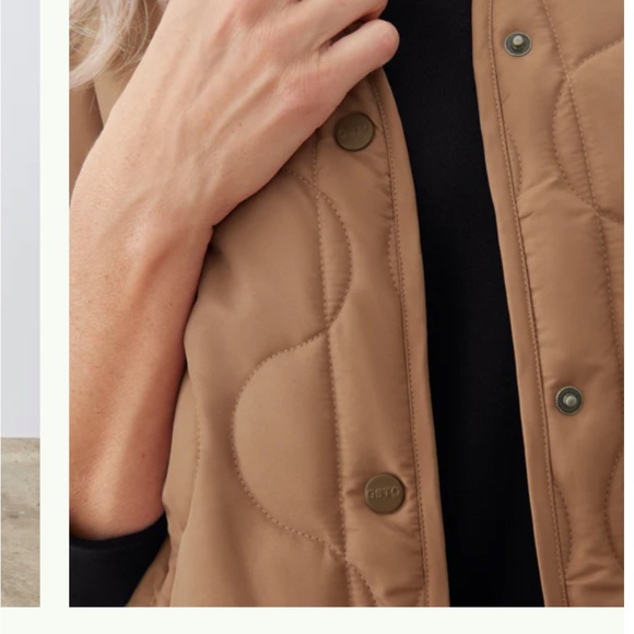 Quilted warm vest. Gift someone u love, stylish Soft light warm when u  need it - Picture 8 of 16